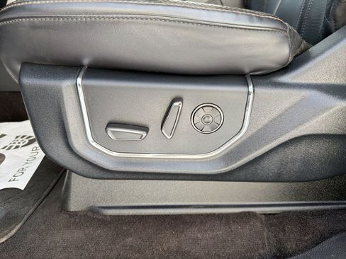 Used 2021 Ford Expedition Max Platinum image 28