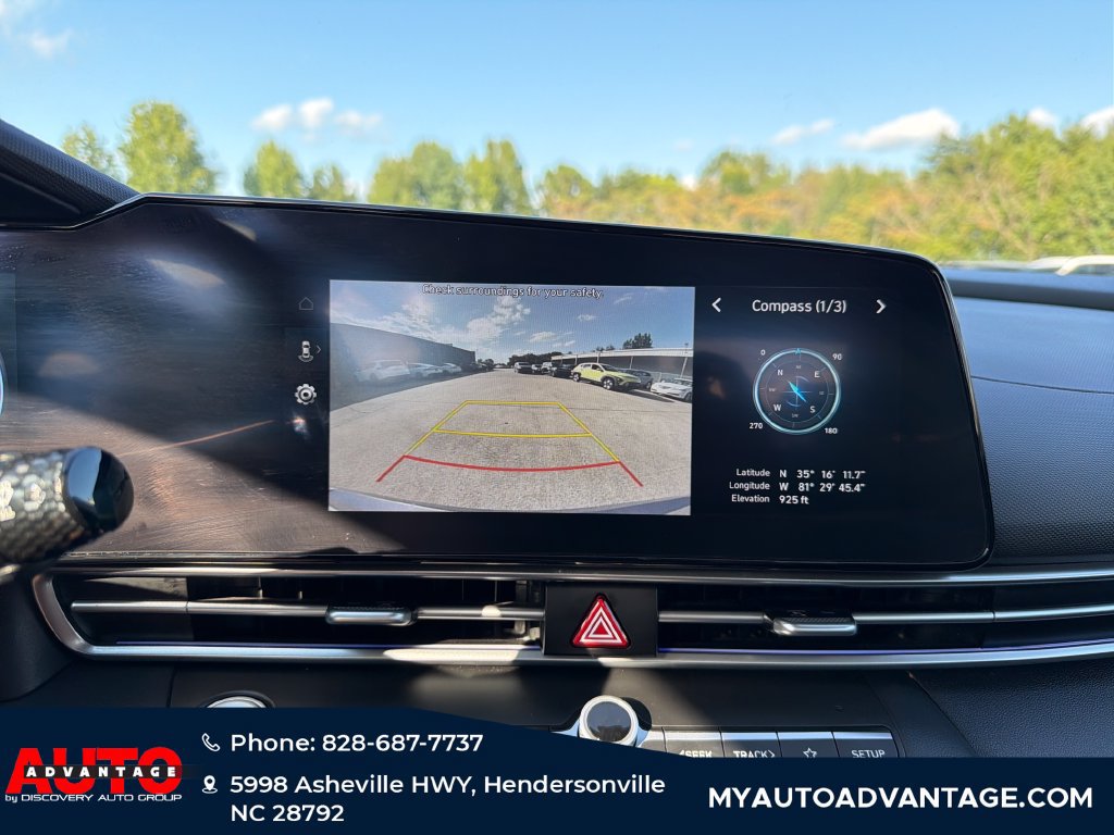 Used 2025 Hyundai Elantra SEL FWD image 18