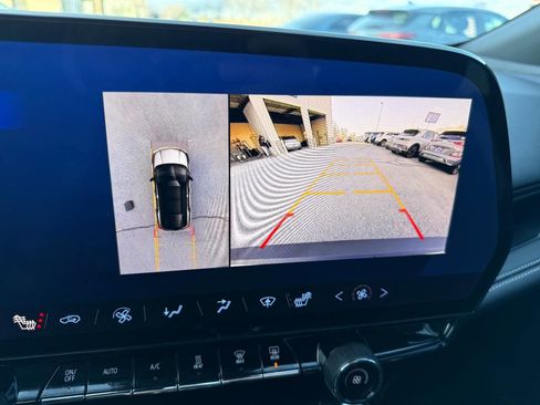 Used 2024 Chevrolet Blazer EV LT image 35