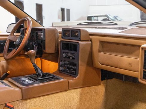 Used 1988 Pontiac Fiero GT image 29