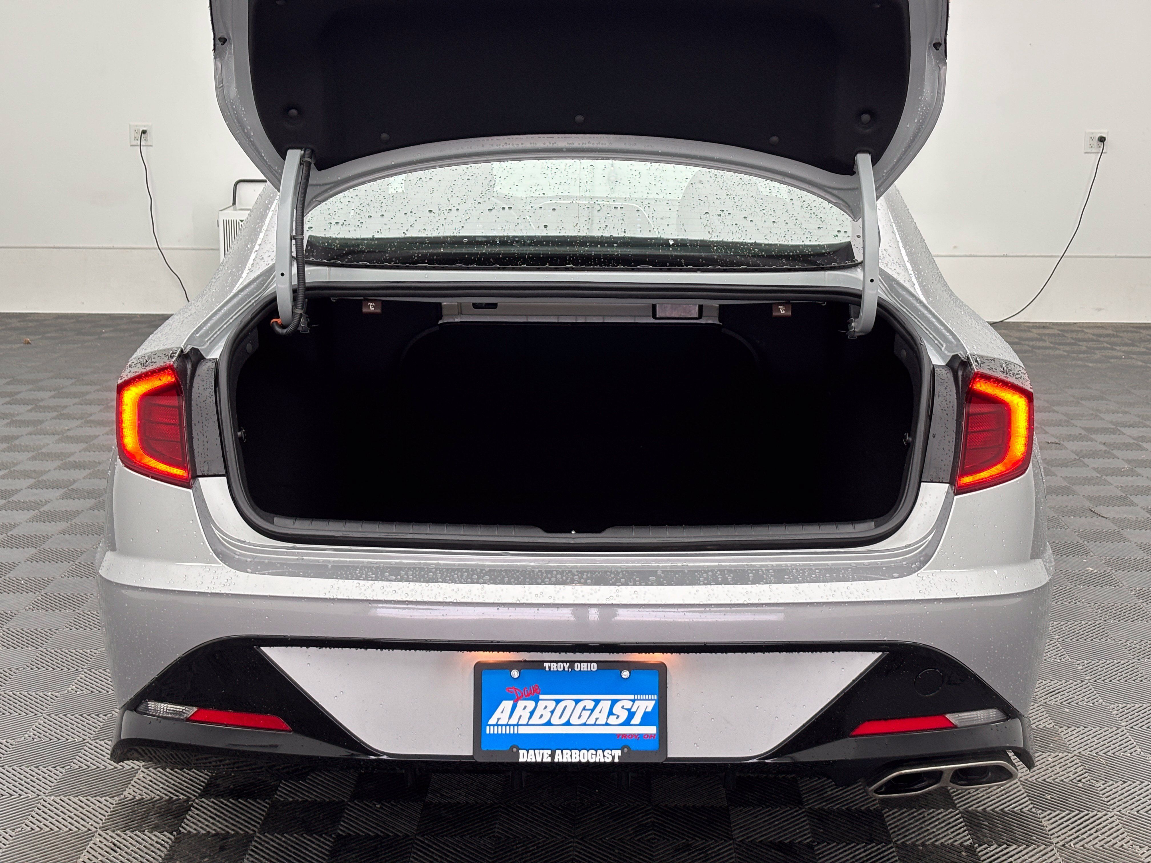 Used 2023 Hyundai Sonata SEL FWD image 9