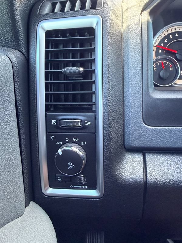 Used 2017 RAM 1500 Big Horn AWD/4WD image 25
