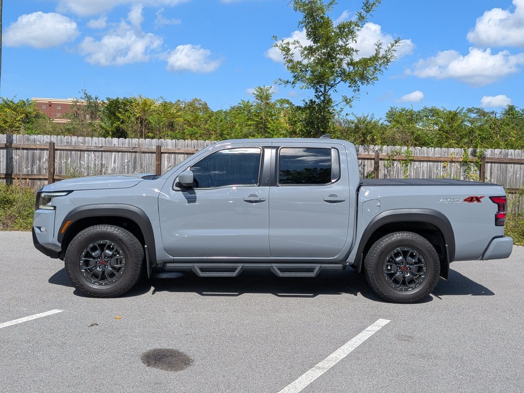 Used 2023 Nissan Frontier PRO-4X w/ Pro-4X Premium Package AWD/4WD image 3