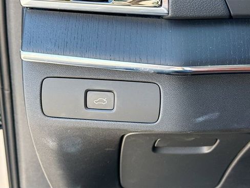 Used 2023 Volvo XC90 B6 Ultimate image 37