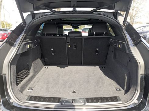 Used 2024 Jaguar F-PACE R-Dynamic S image 30