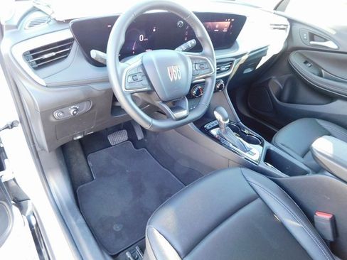 Used 2024 Buick Encore GX Sport Touring image 13