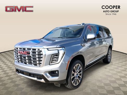 New 2026 GMC Yukon XL Denali w/ Sun & Power Step Package image 10