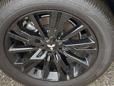 Used 2024 Mitsubishi Eclipse Cross Black Edition image 26