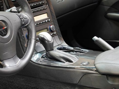 Used 2013 Chevrolet Corvette Grand Sport RWD image 45