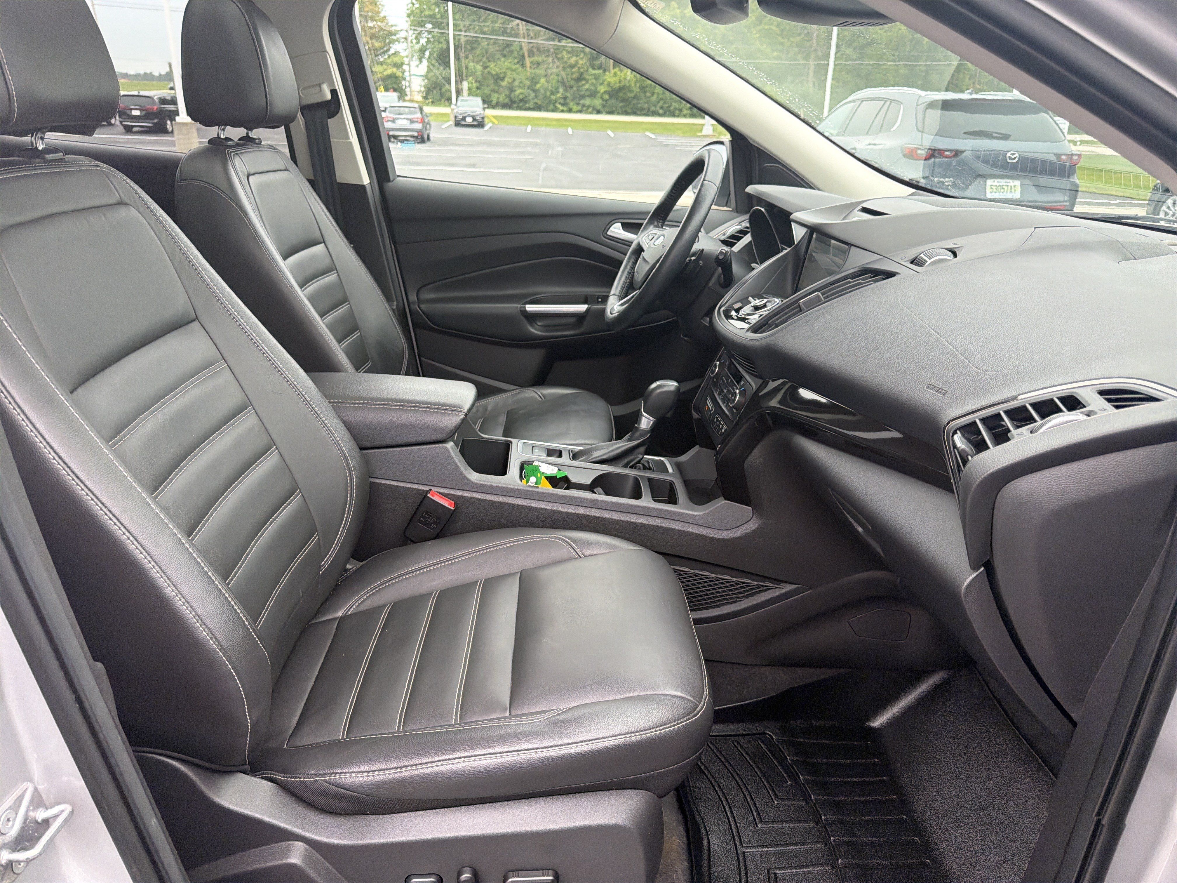 Used 2017 Ford Escape Titanium w/ Canadian Touring Package AWD/4WD image 44