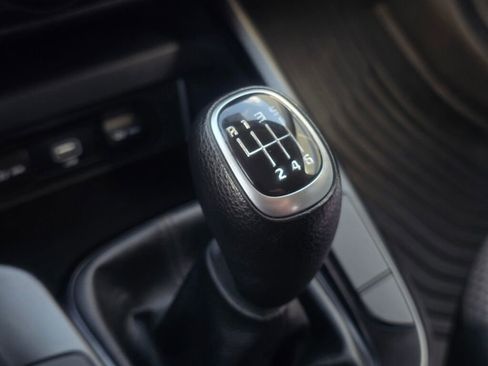 Used 2020 Kia Soul LX FWD image 31