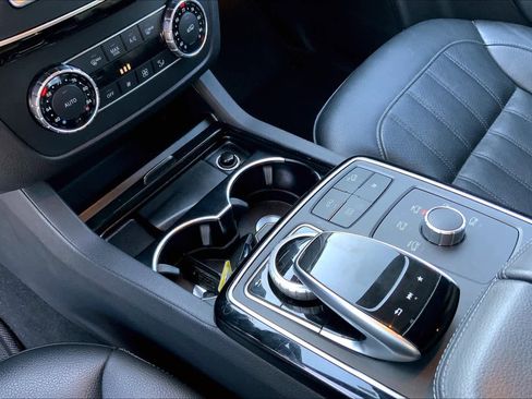 Used 2017 Mercedes-Benz GLS 450 4MATIC image 16