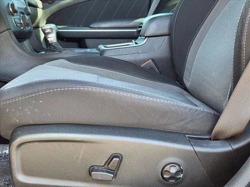 Used 2015 Dodge Charger SXT image 11