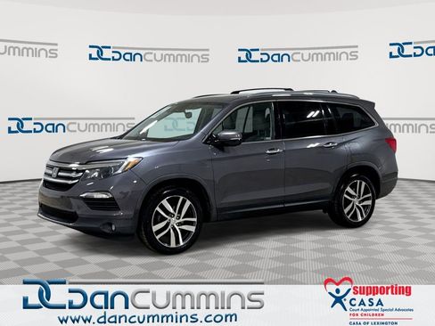 Used 2017 Honda Pilot Touring image 1