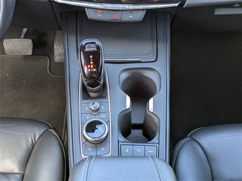 Used 2024 Cadillac XT4 Premium Luxury image 21