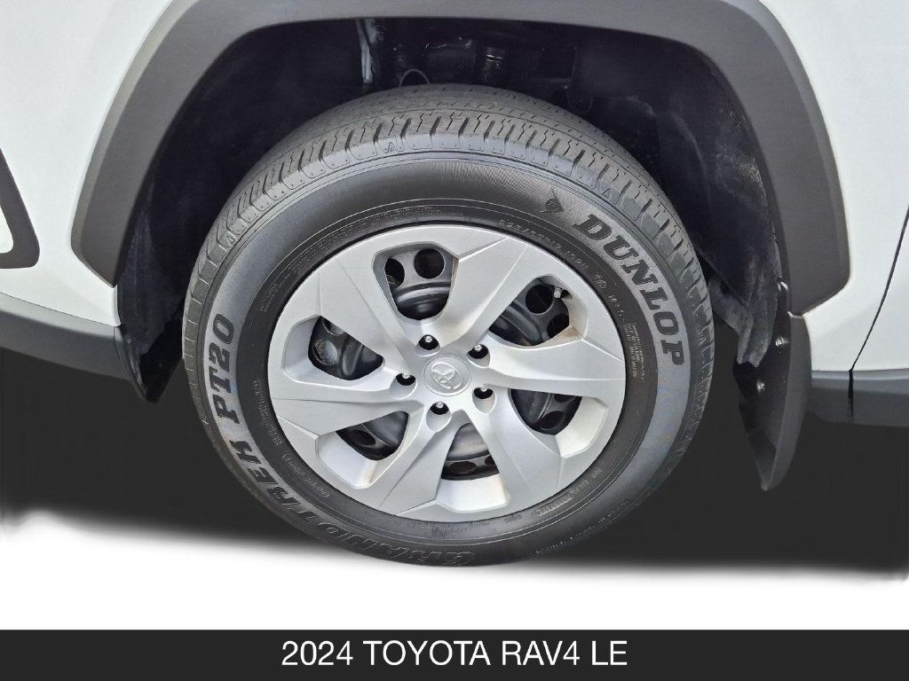 Used 2024 Toyota RAV4 LE FWD image 11