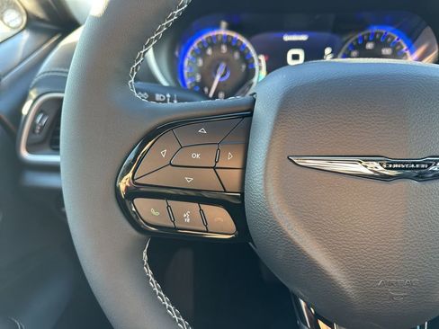 New 2026 Chrysler Pacifica Select image 61