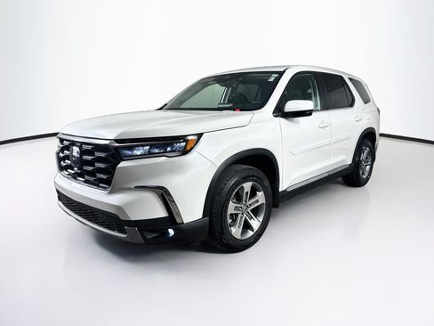 Used 2024 Honda Pilot EX-L image 4