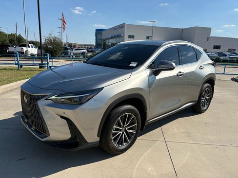 Used 2022 Lexus NX 350 Premium image 4