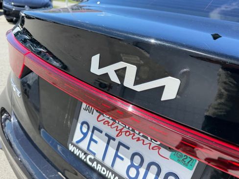 Used 2023 Kia Forte LXS w/ LXS Technology Package FWD image 11