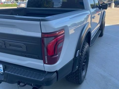 Used 2025 Ford F150 Raptor AWD/4WD image 7
