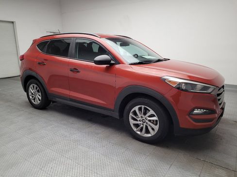 Used 2016 Hyundai Tucson SE w/ Option Group 02 FWD image 11