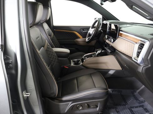 Used 2023 GMC Canyon Denali image 35