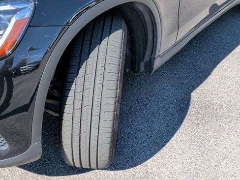 Used 2020 Mercedes-Benz GLC 300 image 7