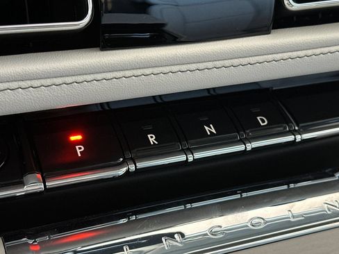 New 2026 Lincoln Aviator Reserve AWD/4WD image 22