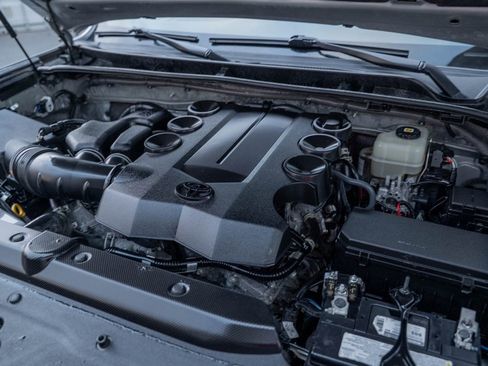 Used 2022 Toyota 4Runner SR5 Premium image 30