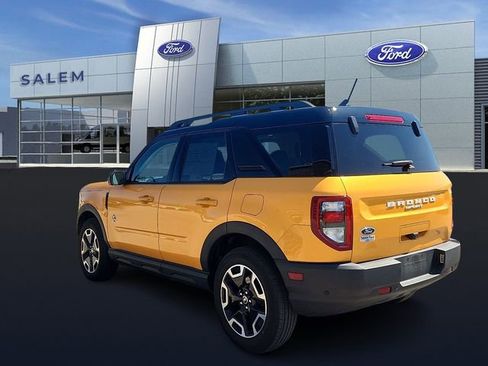 Certified 2022 Ford Bronco Sport Outer Banks w/ Tech Package AWD/4WD image 4