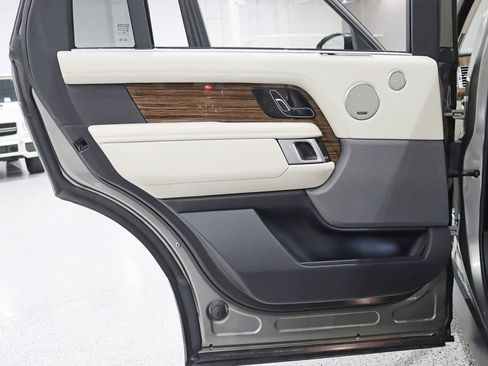 Used 2018 Land Rover Range Rover Long Wheelbase Supercharged image 37