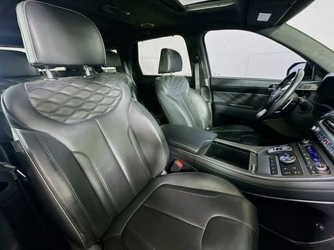 Used 2021 Hyundai Palisade Calligraphy image 30