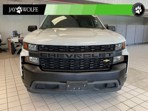 Used 2020 Chevrolet Silverado 1500 W/T RWD image 2