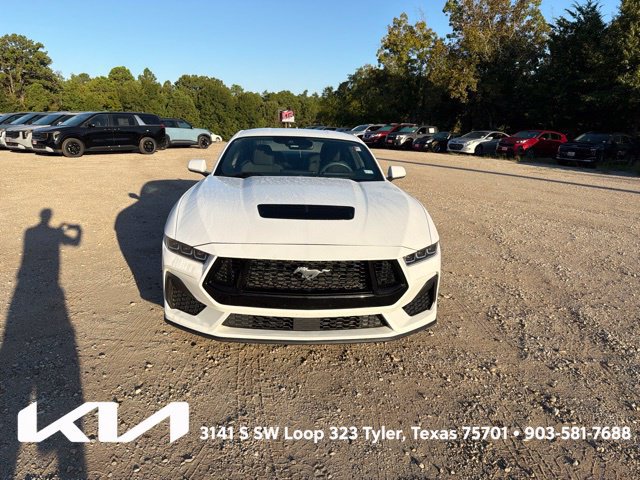 Used 2024 Ford Mustang GT RWD image 2