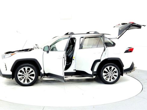 Certified 2021 Toyota RAV4 XLE Premium image 10