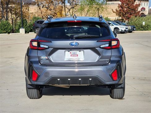 Certified 2024 Subaru Crosstrek 2.0i Premium image 6