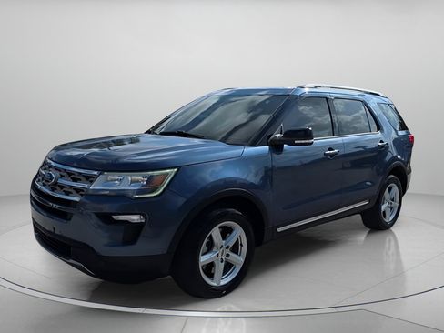 Certified 2018 Ford Explorer XLT w/ Equipment Group 202A image 12