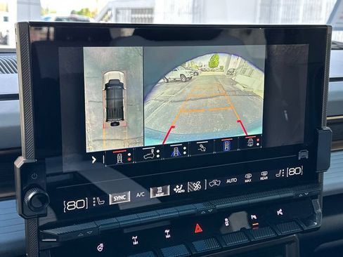 Used 2024 GMC Hummer EV 3X w/ Omega Edition AWD/4WD image 19