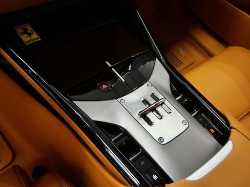 Used 2025 Ferrari Purosangue AWD/4WD image 29