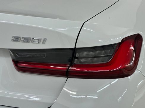 Certified 2023 BMW 330i Sedan w/ Driving Assistance Package RWD image 12