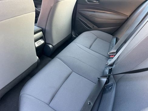 Used 2025 Toyota Corolla LE image 4