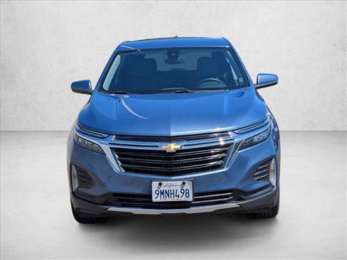 Used 2024 Chevrolet Equinox LT AWD/4WD image 2