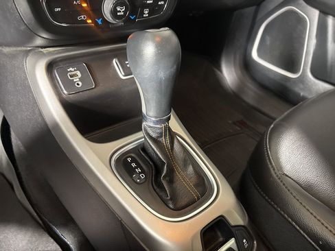 Used 2020 Jeep Compass Latitude image 18