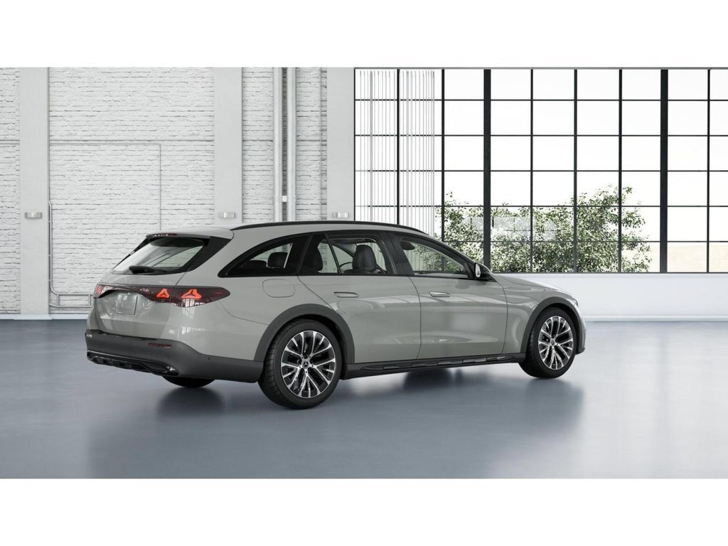 Used 2025 Mercedes-Benz E 450 4MATIC All-Terrain Wagon image 20