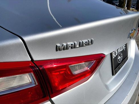 Used 2017 Chevrolet Malibu LT image 24