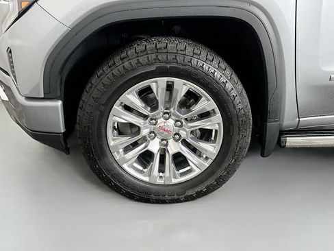 Used 2023 GMC Sierra 1500 Denali w/ Technology Package AWD/4WD image 15