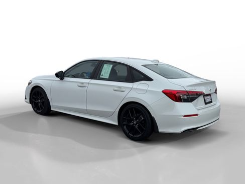 Used 2022 Honda Civic Sport image 3