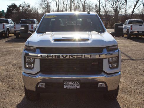 Used 2023 Chevrolet Silverado 2500 LT w/ Convenience Package image 2