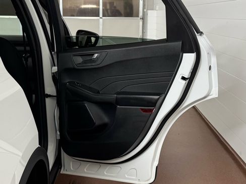 Used 2023 Ford Escape Active image 37